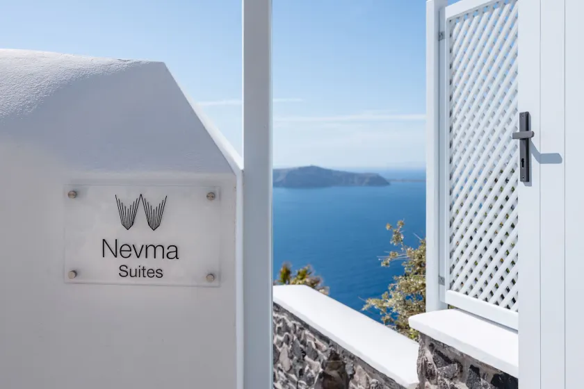 Nevma Suites - Image 1