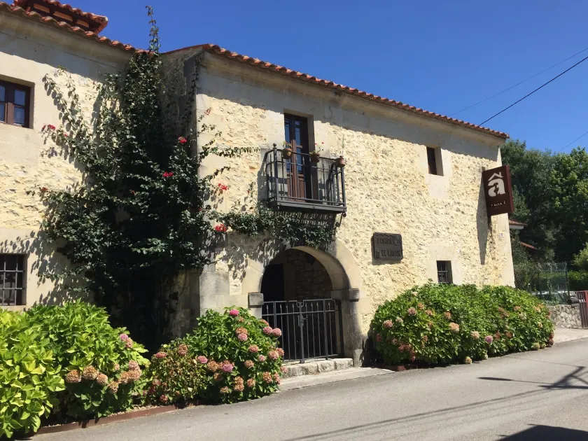 Apartamentos Rurales El Lagar de Somo - Image 1