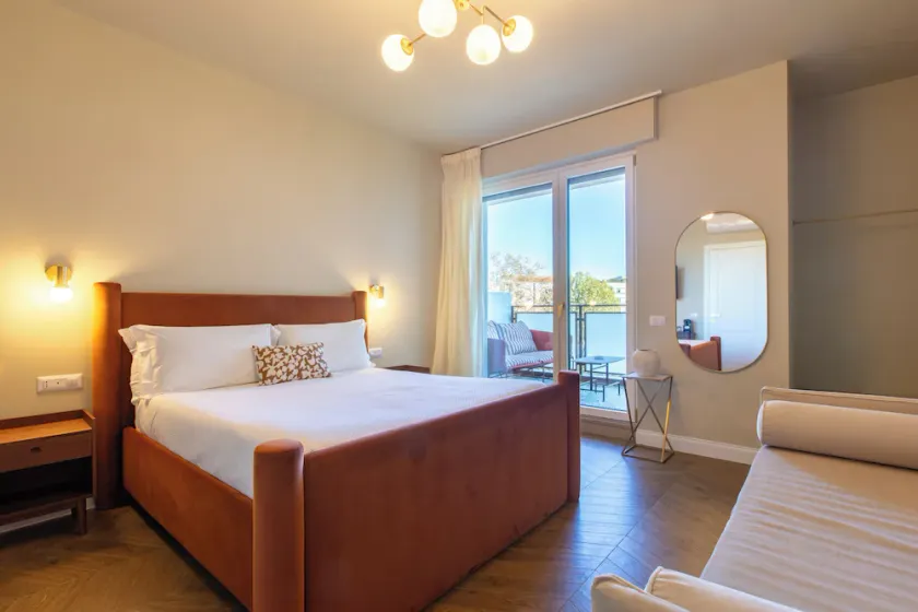 Daplace - Corso Sempione Suites - Image 1