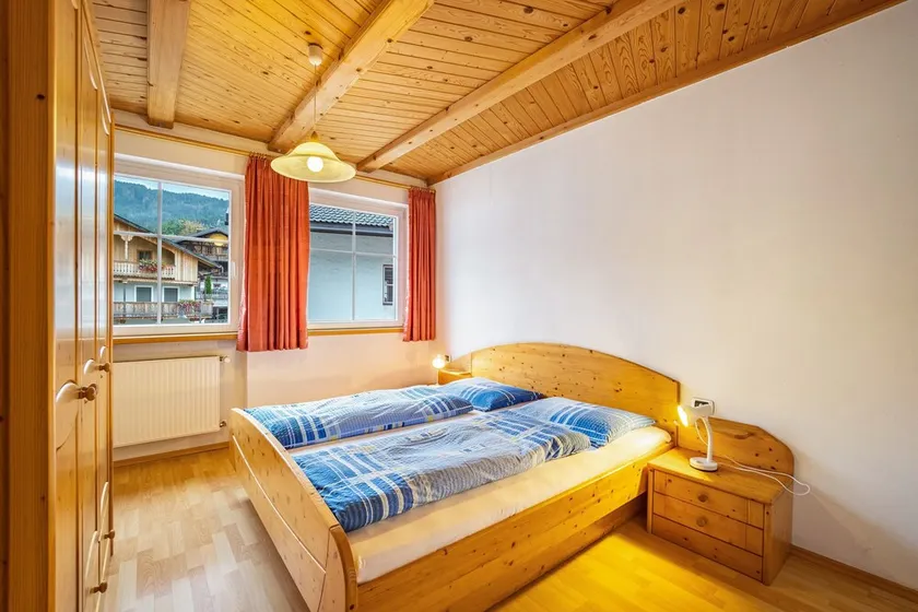 Pet-Friendly Holiday Apartment 'Kuenz Dolomiten Drau' with Mountain View - Image 1