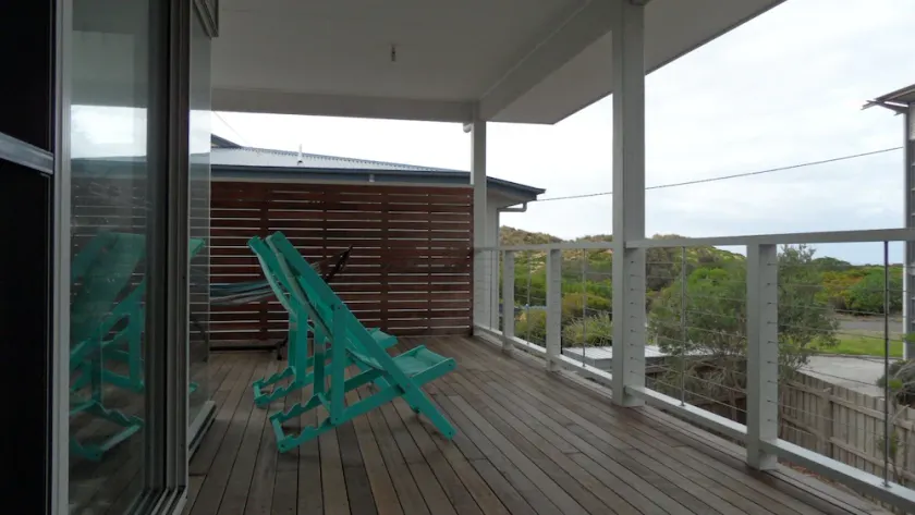Surf Beach Holiday House - Image 1