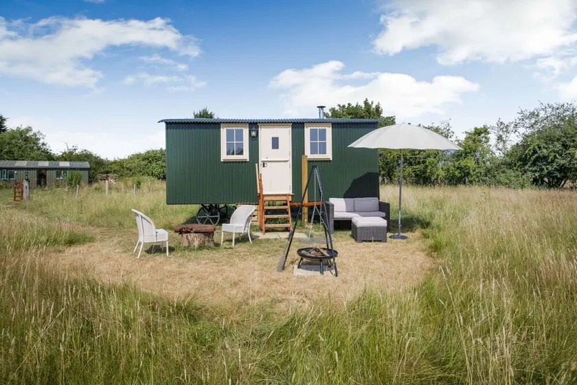 Littlestock Shepherds Hut - Image 1