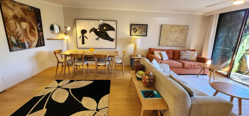 Impressive Centrally Located Penthouse - Image 1