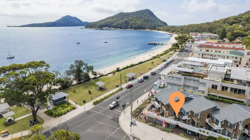 Fleetwood 3 63 Shoal Bay Road Relaxed living with water views overlooking Shoal Bay - Image 1