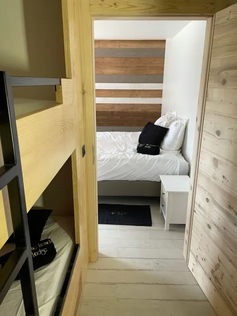 Red Canyon comfort Suite - Image 1