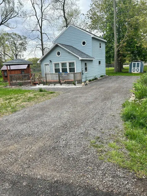 Lakeview Ontario Cottage - Image 1