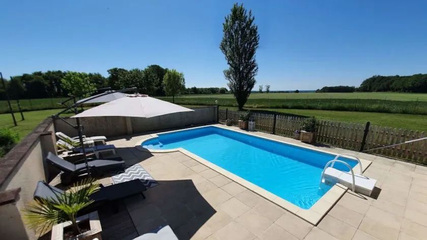 Charming cottage *** surrounded by nature, in the heart of the Loire chateau - Image 1