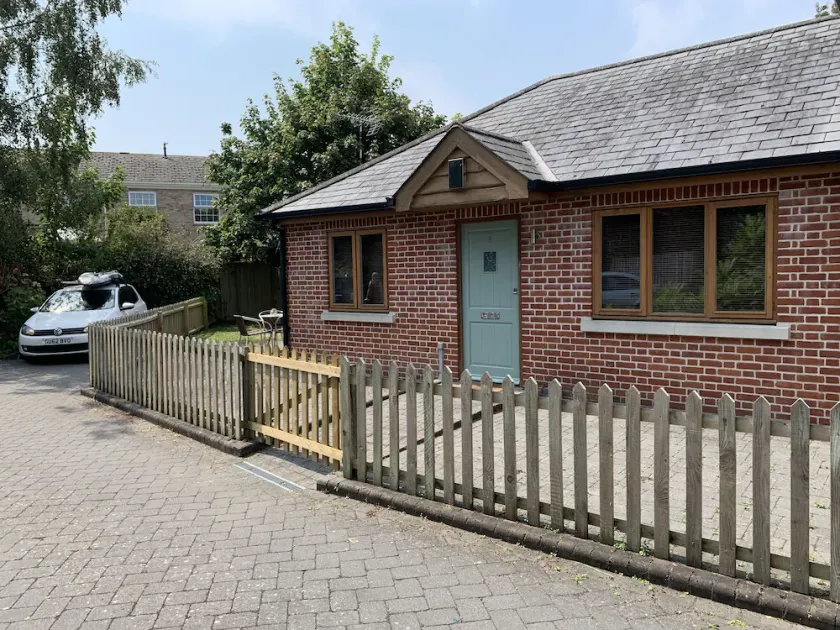 La maison de vacances Retreat, Christchurch, Dorset. Convivialité pour les familles et les couples. - Image 1