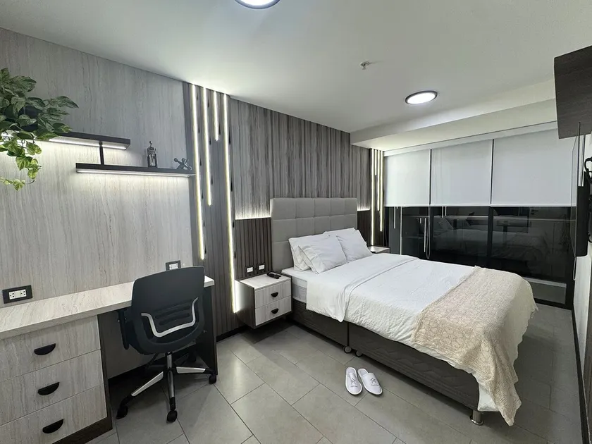 Aparts4Days with maid service 1 Bedroom Apartment - Image 1