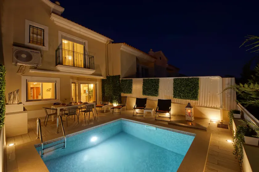 Eagle Eye Villa - Image 1