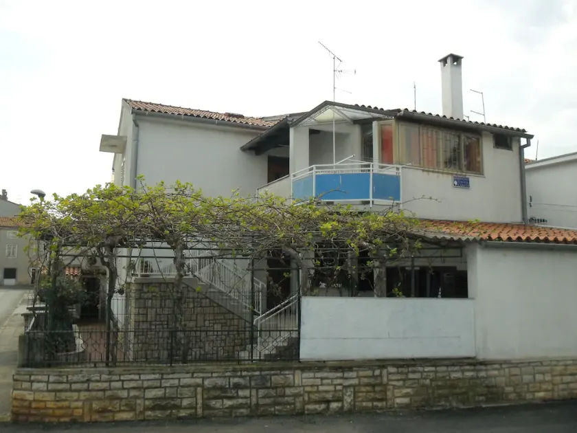 Apartment near to the city center - Image 1