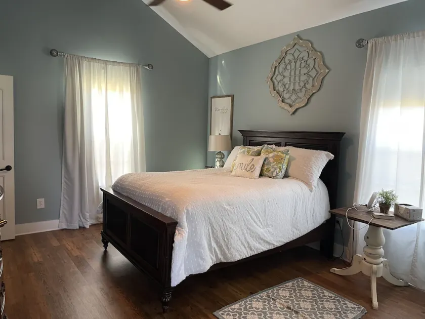 Cozy Country  Barndominium - Image 1