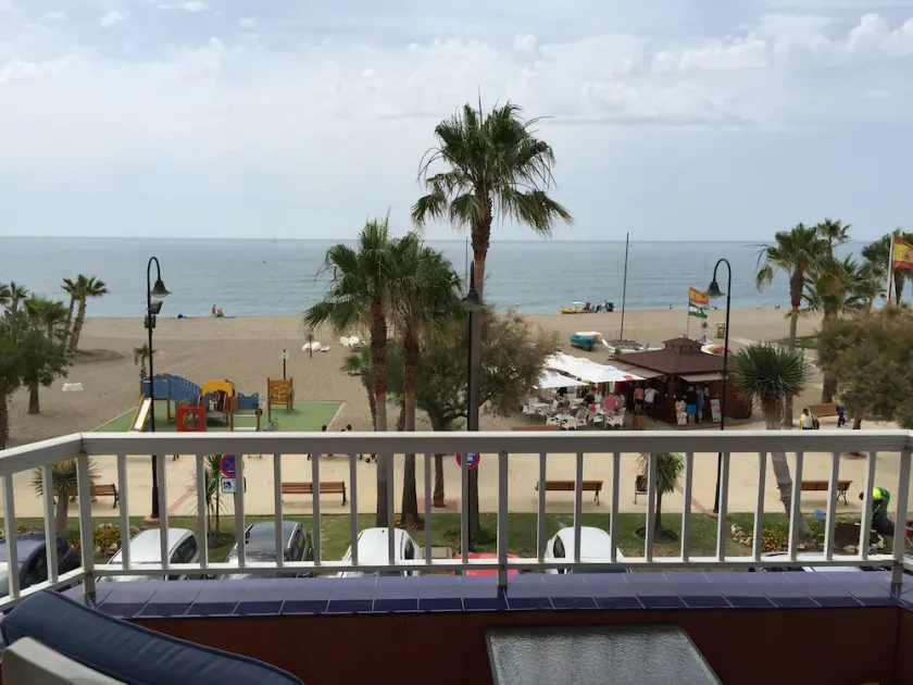 Sulla spiaggia La Cala de Mijas, con vista mozzafiato sul med - Image 1