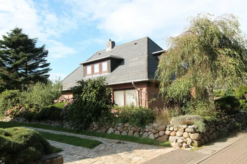 Idyllic living in a quiet location - Image 1