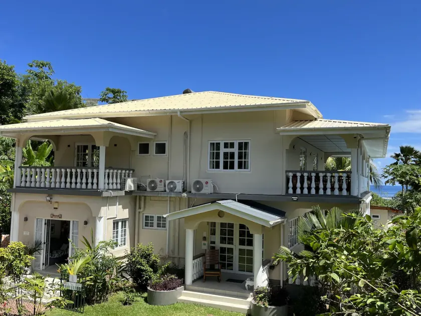 Versatile Villa, Swimming Pool, Treedeck, Hassle-free holiday, 8adults+kids free - Image 1