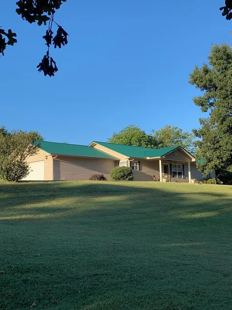 Entire home located near Eureka Springs, Branson and Northwest Arkansas Corridor - Image 1