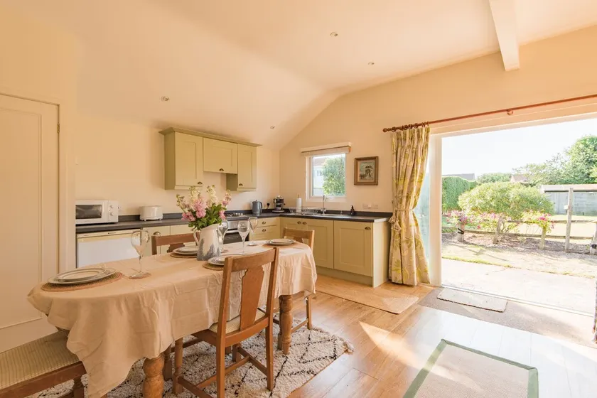 Stable Cottage - Image 1