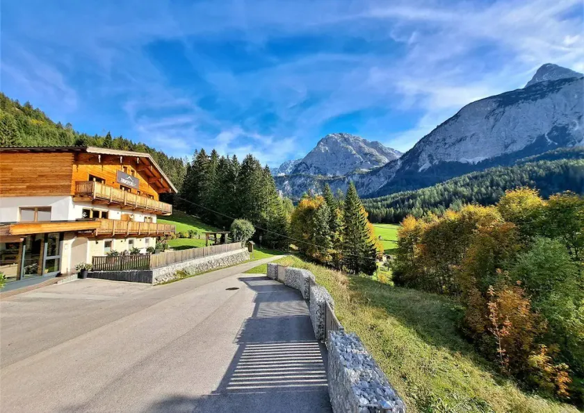 New Apart at the Zugspitze with spa, hot tub, barbecue area, beautiful outdoor area!   - Image 1