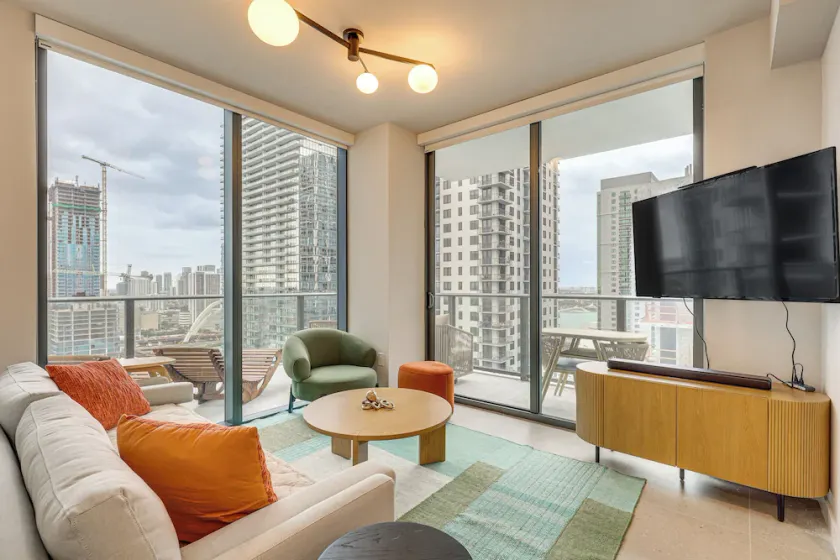 Luxe High-rise Living! Crosby Condo w/ Ocean View - Image 1
