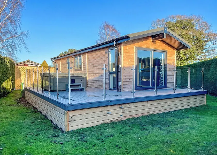 New for 2022. Fabulous one bedroom lodge with super king-size bed. - Image 1