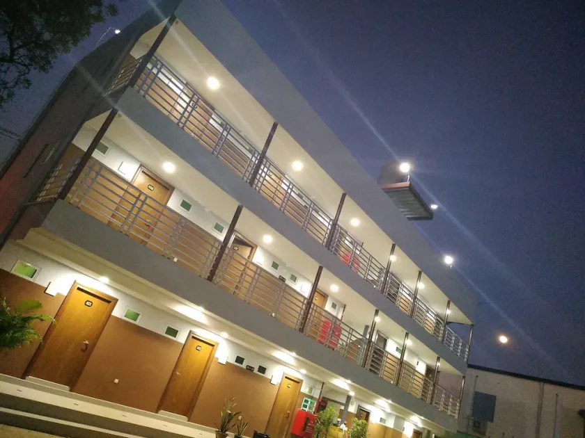 Grand Diamond Guest House - Image 1