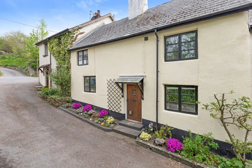 Thorn Cottage. A quaint 300 year old cottage in a rural village. Dog friendly - Image 1