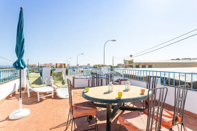 \"Casa de la Vega\" avec vue sur mer et montagnes, balcon, climatisation et Wi-FI - Image 1