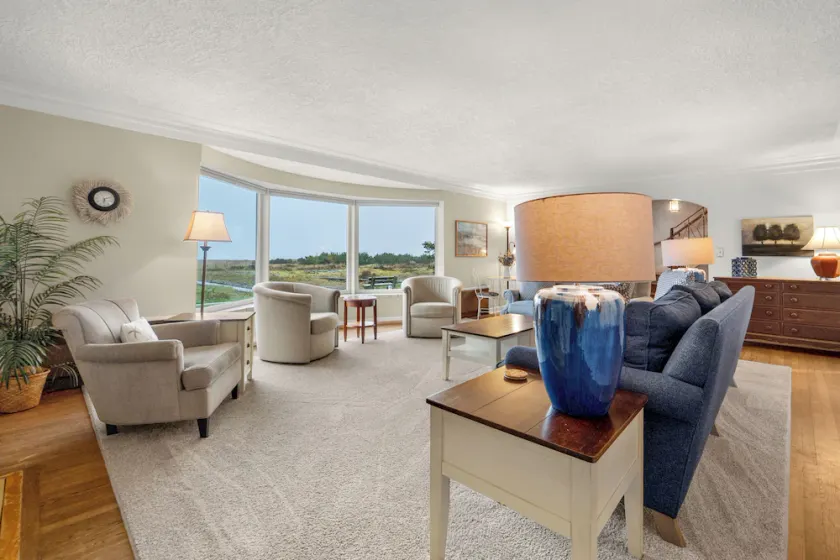 OCEAN FRONT: PACIFIC HAVEN:  On the Prom: Seaside Vacation Homes, Inc Managed - Image 1