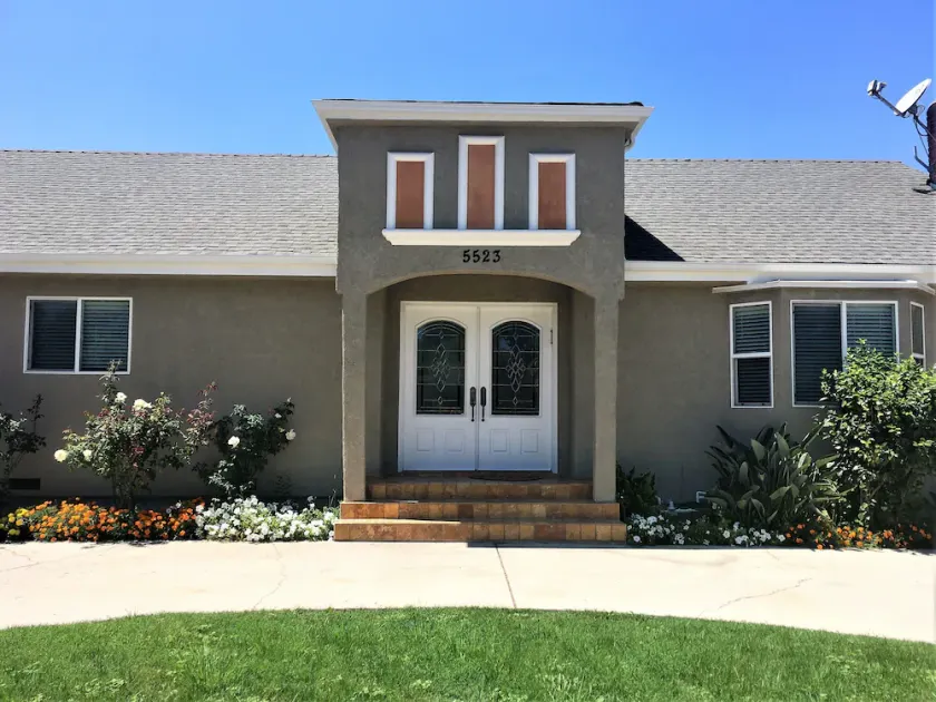 Maison de luxe spacieuse à Sherman Oaks - Image 1