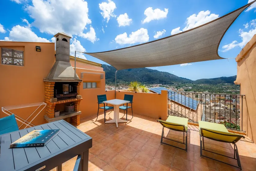 Townhouse with a view — Casa Eliasneil - Image 1