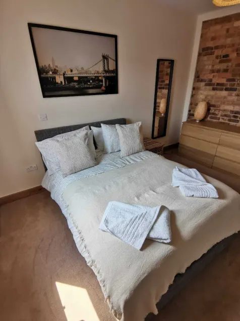 Retro Loft-styled Apartment Next to the Beach - Image 1