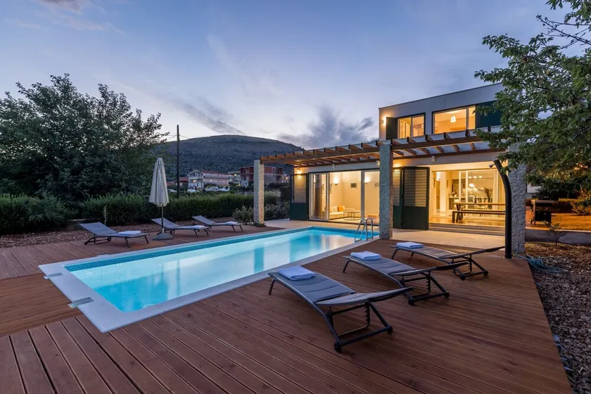 Villa Trogir SAVE 20 percent on Split-villas com\n - Image 1