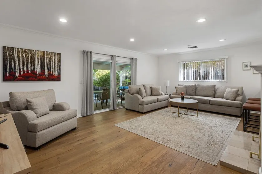 Luxury, Completely Remodeled Home W/ Pool - 4BR / 3bath - Image 1