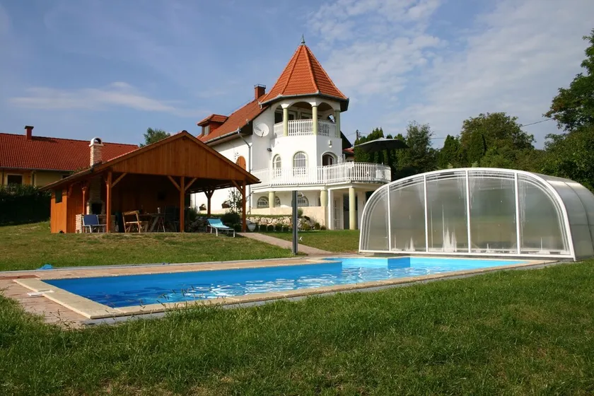 Villa with breathtaking views in Heviz, indoor pool 9,30x3,50x1,40 m - Image 1