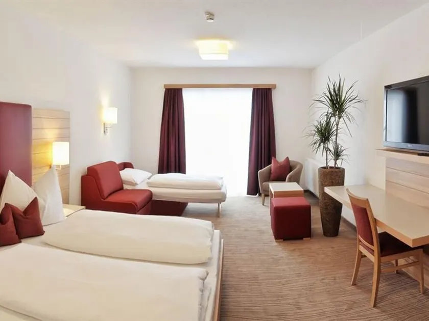 Familienzimmer Standard - Hotel Sonnschupfer - Image 1