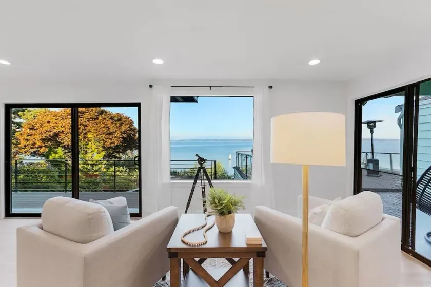 Spacious 3-bedroom house with parking!!! - Image 1