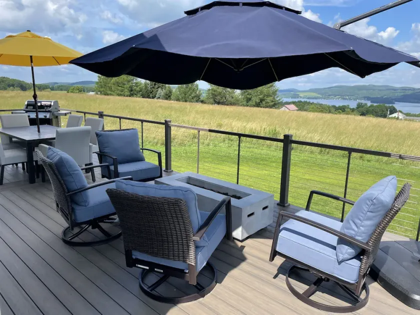 Budnick's Lakeview Stunning long distance lake views overlooking Canadarago Lake - Image 1