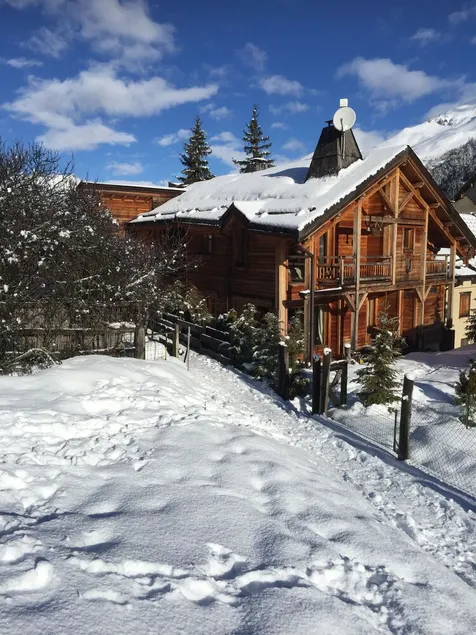 Karakterlejlighed i hytte ved foden af skråningerne i Serre Chevalier 1400 - Image 1