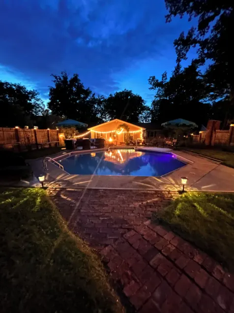 Large Private Yard with Pool mins to SPAC! - Image 1