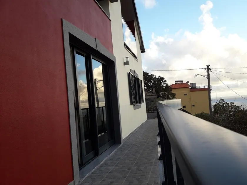 Santa Catarina Casa Madeira - Image 1