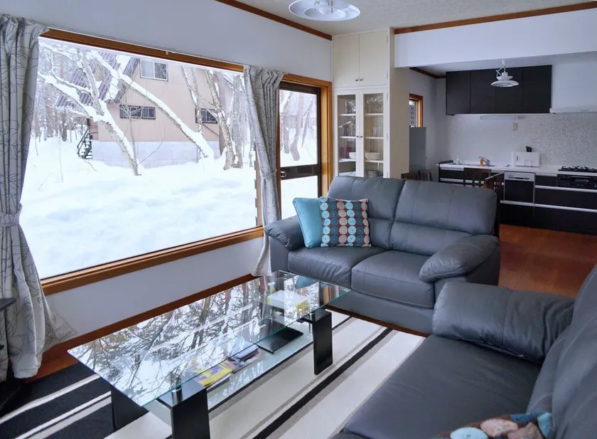 Alpen House Hakuba - Image 1