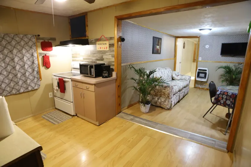 3-Bedroom apt. ideal location near new river gorge - Image 1