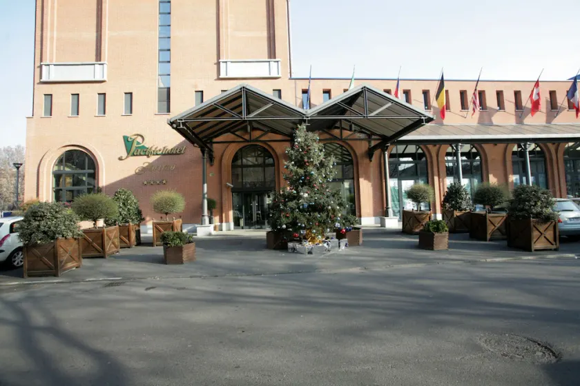Pacific Hotel Fortino - Image 1