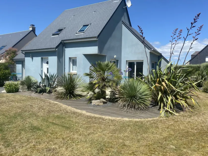 Holiday Home Blue House by Interhome - Image 1