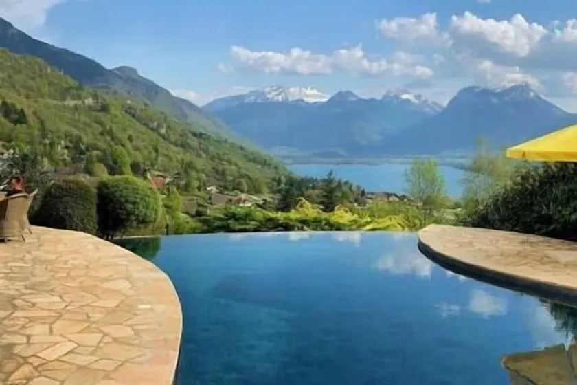Talloires Infinity Villa - Image 1