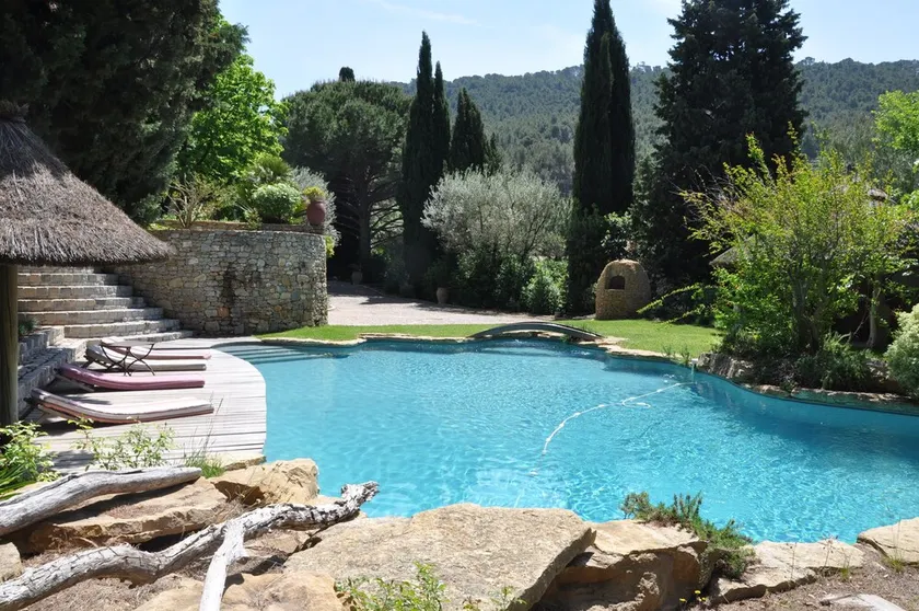 PRETTY VINEYARD COTTAGE ON PROPERTY 12 MINS FROM BANDOL AND BEACHES CLIM SWIMMING POOL - Image 1