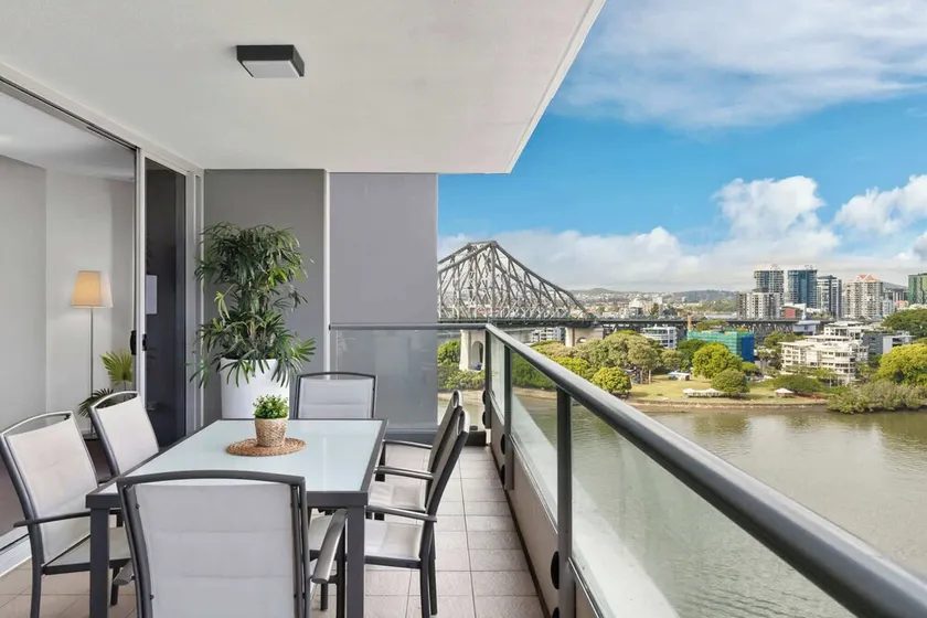 River & City Views | Brisbane CBD Family Apartment - Image 1