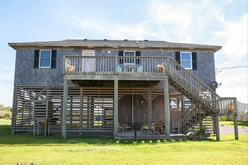 56188 Austin Road Home - Image 1