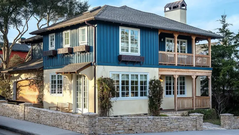 3684 Jewel by the Sea ~ Walk to Town and the Beach - Image 1
