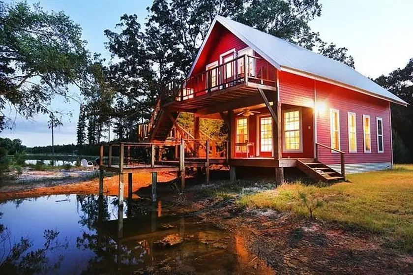 Wonderful 13 Acre East Texas Getaway near Canton on 3 Stocked Ponds! - Image 1